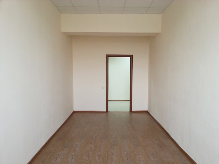 Офисное помещение площадью 16,9 м²