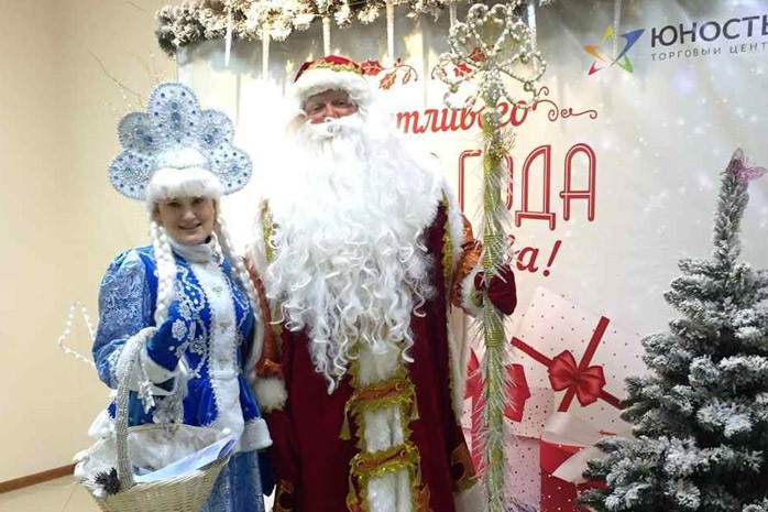 К нам в ТЦ Юность сегодня заходил сам Дед Мороз и Снегурочка!